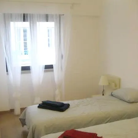 With 3 Bedrooms In With Balcony And Wifi Lissabon